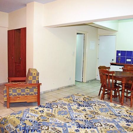 Palm Sea Beach Hotel Apartments Larnaca Eksteriør billede